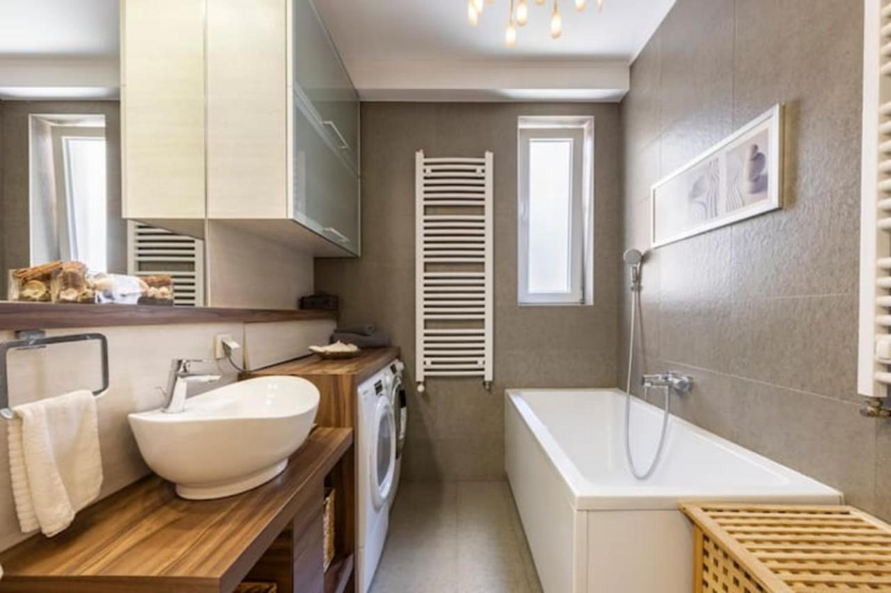 Bohemian Apartment Belgrado Esterno foto